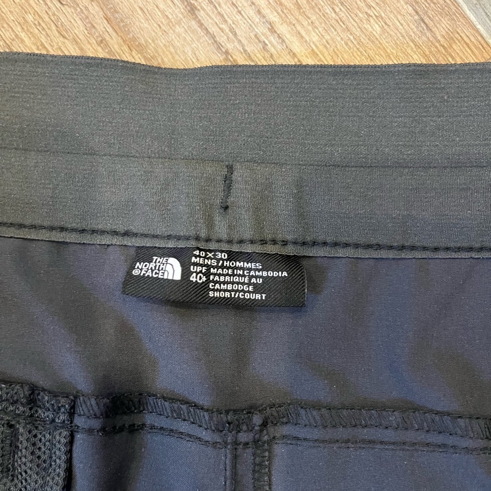 The North Face Men's Gray UPF 40+ Hiking Outdoors Pants Size 40x30 Polyester EUC - Picture 3 of 7
